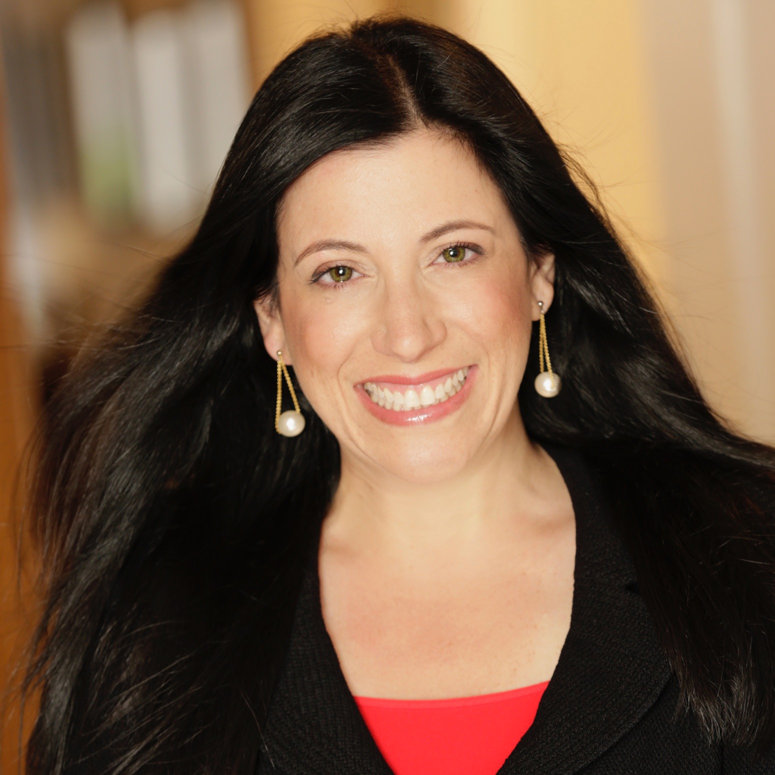 SHARI BELITZ HEADSHOT